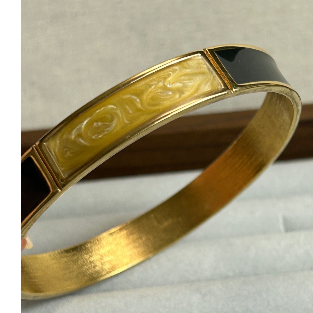 Monet Vintage Enamel Bangle Bracelet Gold Tone Black Cream Marbled Signed 8"